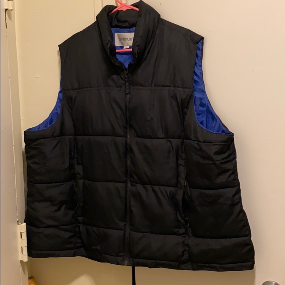 Woman’s plus size puffer vest